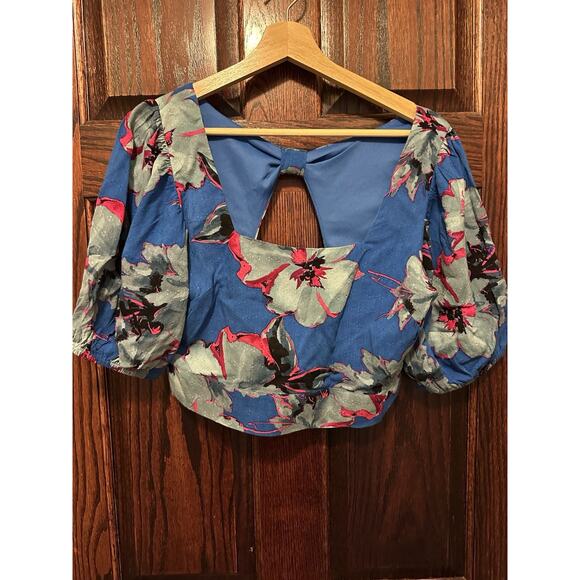 Band of the Free Blue Floral Key Hole Back Square Neck Crop Top Women Sz M - Picture 1 of 4